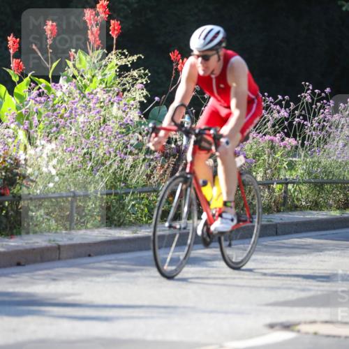 08.09.2024 - Stadtparktriathlon Zöllner http://msf.ph/oto/7012735 08.09.2024 09:11:18 Radfahren 2, 7 meine-sportfotos.de