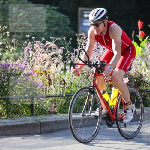 08.09.2024 - Stadtparktriathlon Zöllner http://msf.ph/oto/7012738 08.09.2024 09:11:18 Radfahren 2, 7 meine-sportfotos.de