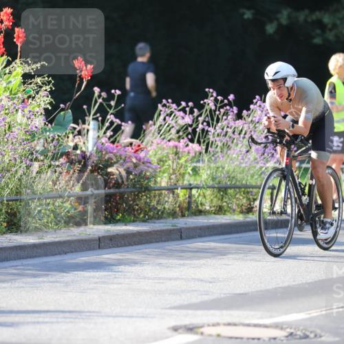 08.09.2024 - Stadtparktriathlon Zöllner http://msf.ph/oto/7012766 08.09.2024 09:11:34 Radfahren 4, 24, 28, 30, 42, 45 meine-sportfotos.de