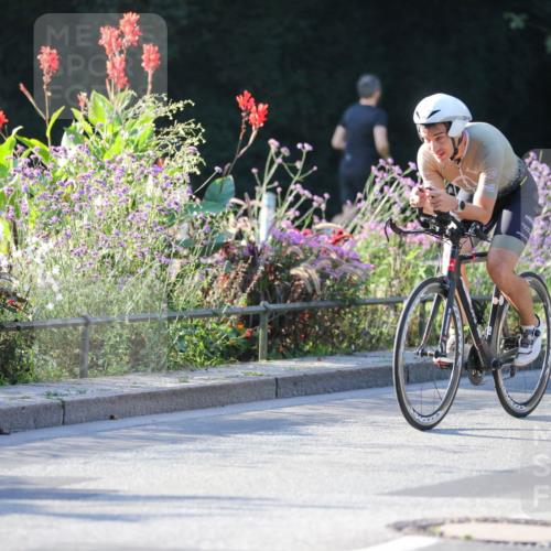 08.09.2024 - Stadtparktriathlon Zöllner http://msf.ph/oto/7012769 08.09.2024 09:11:34 Radfahren 4, 24, 28, 30, 42, 45 meine-sportfotos.de