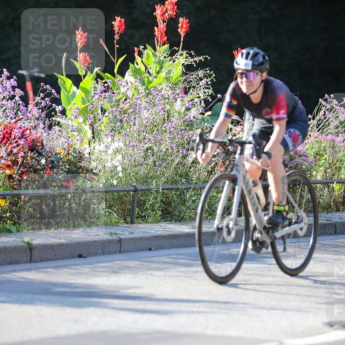08.09.2024 - Stadtparktriathlon Zöllner http://msf.ph/oto/7012841 08.09.2024 09:11:47 Radfahren 4, 11, 18, 45, 124, 138, 140, 144 meine-sportfotos.de