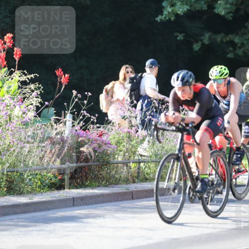 08.09.2024 - Stadtparktriathlon Zöllner http://msf.ph/oto/7012961 08.09.2024 09:12:34 Radfahren 68, 82, 88, 104, 132, 150, 157 meine-sportfotos.de