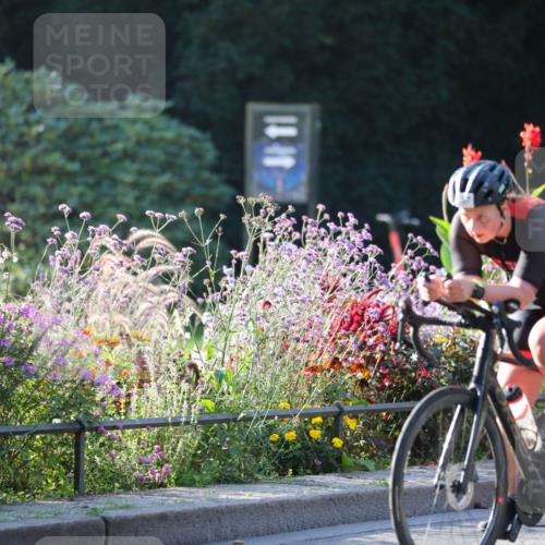 08.09.2024 - Stadtparktriathlon Zöllner http://msf.ph/oto/7012977 08.09.2024 09:12:34 Radfahren 68, 82, 88, 104, 132, 150, 157 meine-sportfotos.de