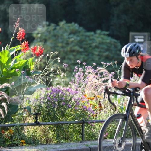 08.09.2024 - Stadtparktriathlon Zöllner http://msf.ph/oto/7012980 08.09.2024 09:12:35 Radfahren 68, 82, 88, 104, 132, 150, 157 meine-sportfotos.de