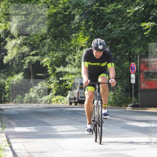08.09.2024 - Stadtparktriathlon Zöllner http://msf.ph/oto/7012989 08.09.2024 12:10:18 Radfahren 774, 826 meine-sportfotos.de