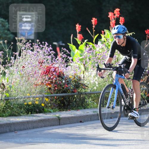 08.09.2024 - Stadtparktriathlon Zöllner http://msf.ph/oto/7013055 08.09.2024 09:12:53 Radfahren 19, 58, 86, 156, 180 meine-sportfotos.de