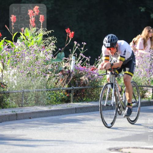 08.09.2024 - Stadtparktriathlon Zöllner http://msf.ph/oto/7013079 08.09.2024 09:12:56 Radfahren 19, 58, 86, 156, 180 meine-sportfotos.de