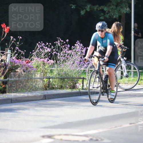 08.09.2024 - Stadtparktriathlon Zöllner http://msf.ph/oto/7013107 08.09.2024 09:13:04 Radfahren 180 meine-sportfotos.de