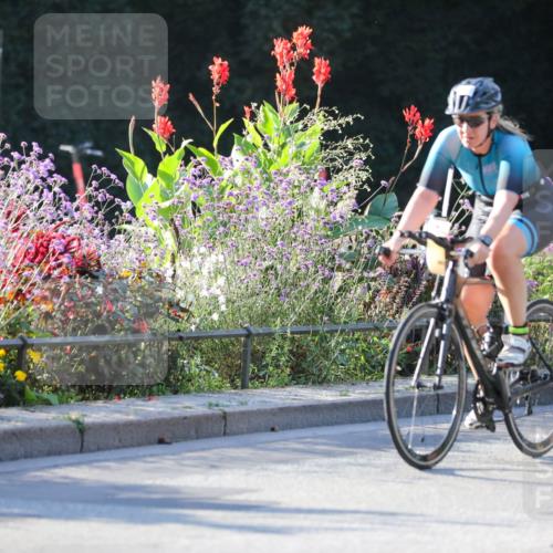 08.09.2024 - Stadtparktriathlon Zöllner http://msf.ph/oto/7013116 08.09.2024 09:13:04 Radfahren 180 meine-sportfotos.de