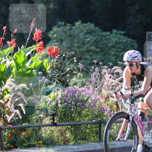 08.09.2024 - Stadtparktriathlon Zöllner http://msf.ph/oto/7013140 08.09.2024 09:13:16 Radfahren 49, 92, 106, 134, 175 meine-sportfotos.de