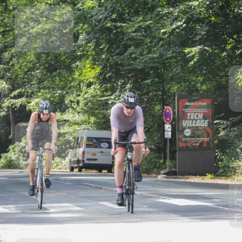 08.09.2024 - Stadtparktriathlon Zöllner http://msf.ph/oto/7013145 08.09.2024 12:11:22 Radfahren 692, 750, 828 meine-sportfotos.de