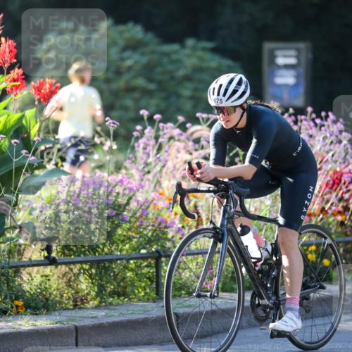 08.09.2024 - Stadtparktriathlon Zöllner http://msf.ph/oto/7013155 08.09.2024 09:13:24 Radfahren 1, 5, 49, 59, 92, 106, 122, 175 meine-sportfotos.de