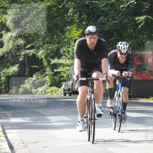 08.09.2024 - Stadtparktriathlon Zöllner http://msf.ph/oto/7013176 08.09.2024 12:11:39 Radfahren 739, 759, 805 meine-sportfotos.de