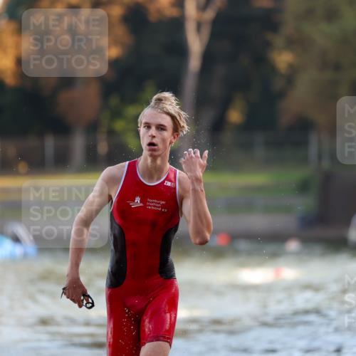 08.09.2024 - Stadtparktriathlon Michael Strokosch http://msf.ph/oto/7013212 08.09.2024 08:43:47 Schwimmen 8, 13 meine-sportfotos.de