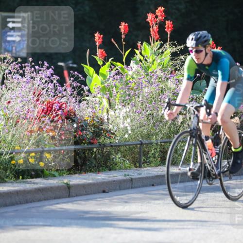08.09.2024 - Stadtparktriathlon Zöllner http://msf.ph/oto/7013219 08.09.2024 09:13:37 Radfahren 111, 152, 161, 165, 176 meine-sportfotos.de