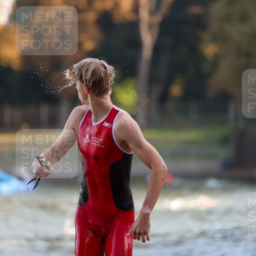 08.09.2024 - Stadtparktriathlon Michael Strokosch http://msf.ph/oto/7013237 08.09.2024 08:43:47 Schwimmen 8, 13 meine-sportfotos.de