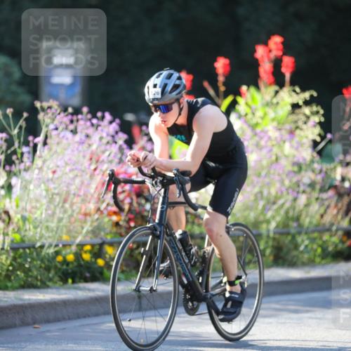 08.09.2024 - Stadtparktriathlon Zöllner http://msf.ph/oto/7013270 08.09.2024 09:13:57 Radfahren 33, 65, 126, 135, 145 meine-sportfotos.de
