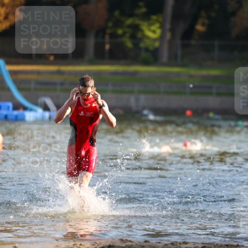 08.09.2024 - Stadtparktriathlon Michael Strokosch http://msf.ph/oto/7013284 08.09.2024 08:43:56 Schwimmen 13 meine-sportfotos.de