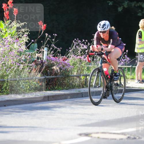 08.09.2024 - Stadtparktriathlon Zöllner http://msf.ph/oto/7013298 08.09.2024 09:14:04 Radfahren 3, 33, 62, 78, 91, 102, 135, 145, 164 meine-sportfotos.de