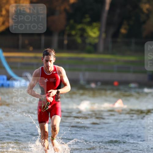 08.09.2024 - Stadtparktriathlon Michael Strokosch http://msf.ph/oto/7013306 08.09.2024 08:43:58 Schwimmen 13 meine-sportfotos.de