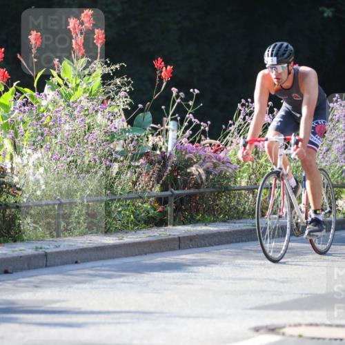 08.09.2024 - Stadtparktriathlon Zöllner http://msf.ph/oto/7013313 08.09.2024 09:14:09 Radfahren 3, 33, 39, 51, 62, 77, 78, 91, 102, 105, 143, 158, 162, 164, 166 meine-sportfotos.de