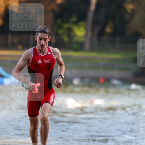 08.09.2024 - Stadtparktriathlon Michael Strokosch http://msf.ph/oto/7013321 08.09.2024 08:43:58 Schwimmen 13 meine-sportfotos.de