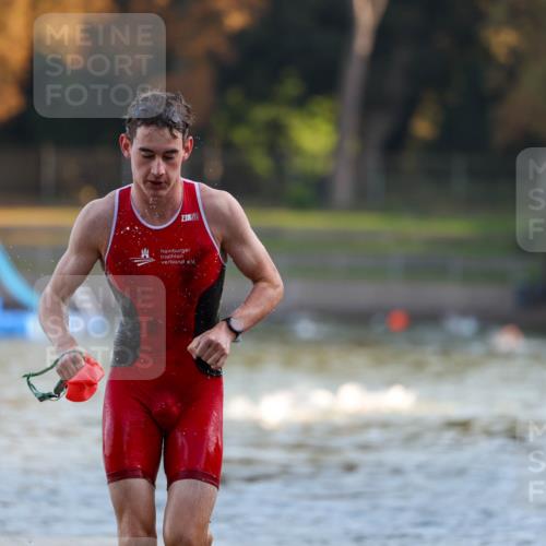 08.09.2024 - Stadtparktriathlon Michael Strokosch http://msf.ph/oto/7013331 08.09.2024 08:43:59 Schwimmen 13 meine-sportfotos.de