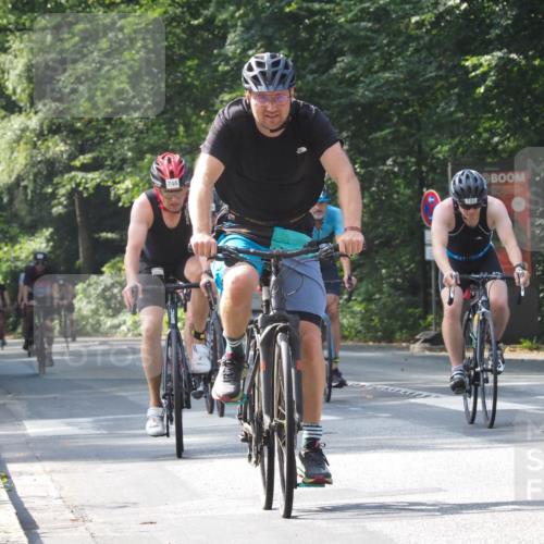 08.09.2024 - Stadtparktriathlon Zöllner http://msf.ph/oto/7013344 08.09.2024 12:12:37 Radfahren 696, 700, 734, 742, 746, 782, 787, 798, 817, 837, 843 meine-sportfotos.de