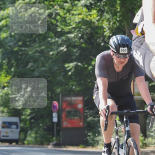 08.09.2024 - Stadtparktriathlon Zöllner http://msf.ph/oto/7013396 08.09.2024 12:12:39 Radfahren 696, 700, 734, 742, 746, 782, 787, 798, 817, 836, 837, 843 meine-sportfotos.de