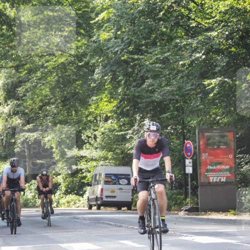 08.09.2024 - Stadtparktriathlon Zöllner http://msf.ph/oto/7013402 08.09.2024 12:12:41 Radfahren 696, 700, 734, 742, 746, 787, 798, 817, 836, 837, 843 meine-sportfotos.de