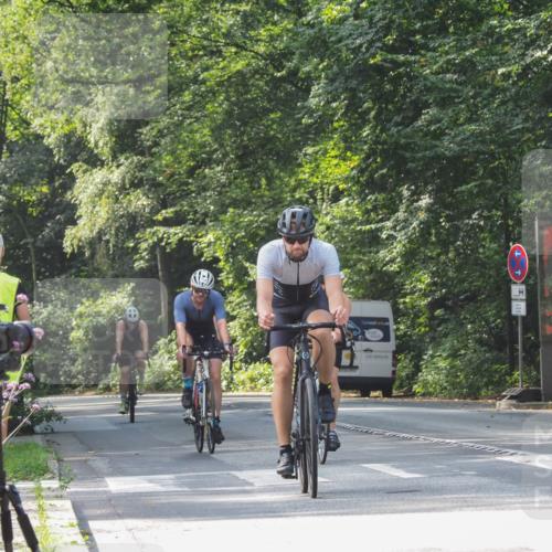08.09.2024 - Stadtparktriathlon Zöllner http://msf.ph/oto/7013422 08.09.2024 12:12:43 Radfahren 696, 734, 787, 798, 817, 836, 837, 843 meine-sportfotos.de