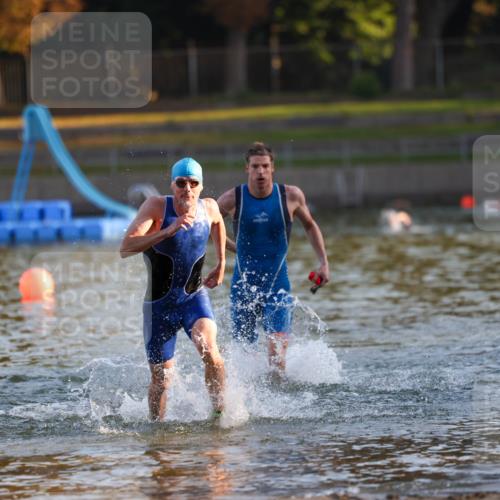 08.09.2024 - Stadtparktriathlon Michael Strokosch http://msf.ph/oto/7013447 08.09.2024 08:44:15 Schwimmen 7, 10 meine-sportfotos.de