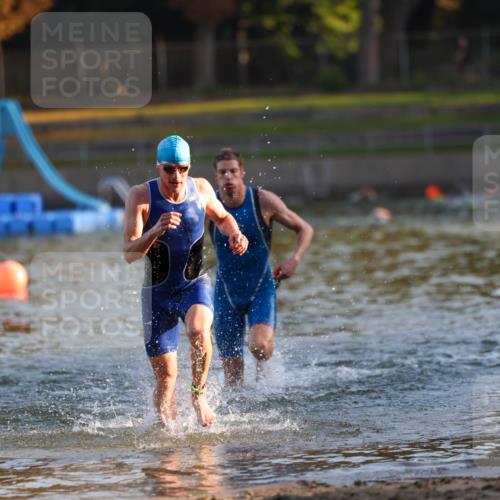 08.09.2024 - Stadtparktriathlon Michael Strokosch http://msf.ph/oto/7013466 08.09.2024 08:44:16 Schwimmen 7, 10 meine-sportfotos.de
