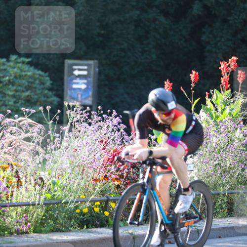 08.09.2024 - Stadtparktriathlon Zöllner http://msf.ph/oto/7013493 08.09.2024 09:14:37 Radfahren 29, 47, 64, 66, 146, 168 meine-sportfotos.de