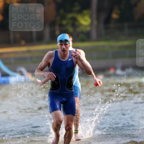 08.09.2024 - Stadtparktriathlon Michael Strokosch http://msf.ph/oto/7013502 08.09.2024 08:44:17 Schwimmen 7, 10 meine-sportfotos.de