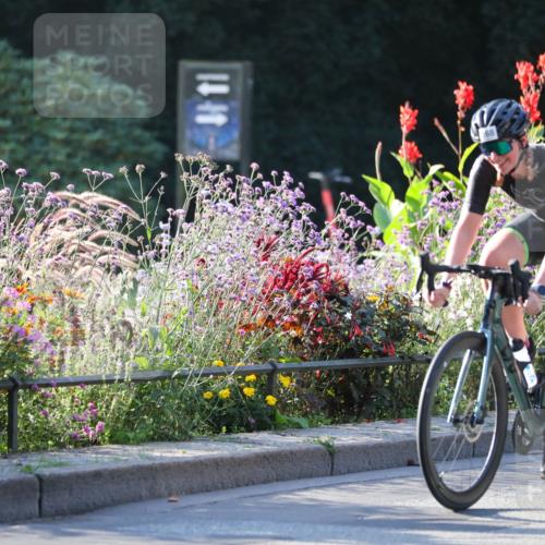 08.09.2024 - Stadtparktriathlon Zöllner http://msf.ph/oto/7013516 08.09.2024 09:14:43 Radfahren 66, 115, 168 meine-sportfotos.de