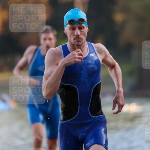 08.09.2024 - Stadtparktriathlon Michael Strokosch http://msf.ph/oto/7013556 08.09.2024 08:44:19 Schwimmen 7, 10 meine-sportfotos.de