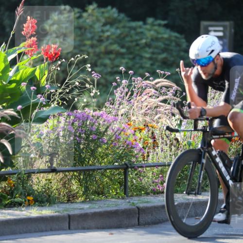 08.09.2024 - Stadtparktriathlon Zöllner http://msf.ph/oto/7013558 08.09.2024 09:14:53 Radfahren 16, 34, 46, 67, 93, 115, 120, 178 meine-sportfotos.de