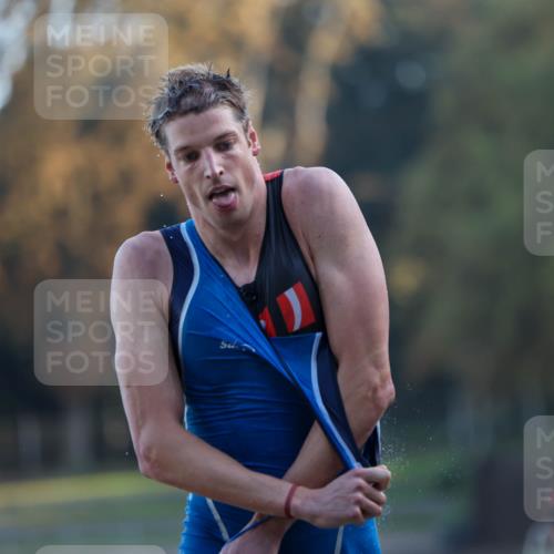 08.09.2024 - Stadtparktriathlon Michael Strokosch http://msf.ph/oto/7013584 08.09.2024 08:44:21 Schwimmen 7, 10 meine-sportfotos.de
