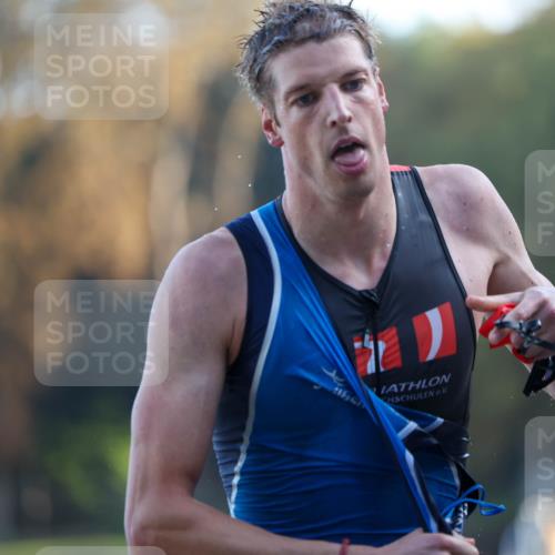 08.09.2024 - Stadtparktriathlon Michael Strokosch http://msf.ph/oto/7013597 08.09.2024 08:44:21 Schwimmen 7, 10 meine-sportfotos.de
