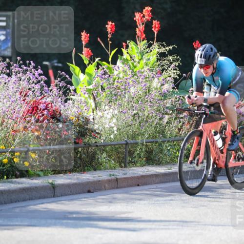 08.09.2024 - Stadtparktriathlon Zöllner http://msf.ph/oto/7013625 08.09.2024 09:15:01 Radfahren 16, 46, 67, 103, 120, 160, 178 meine-sportfotos.de