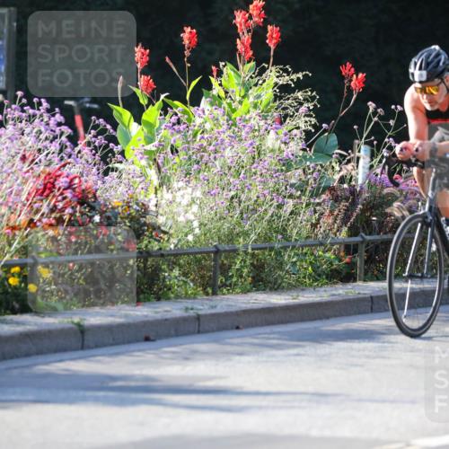 08.09.2024 - Stadtparktriathlon Zöllner http://msf.ph/oto/7013632 08.09.2024 09:15:01 Radfahren 16, 46, 67, 103, 120, 160, 178 meine-sportfotos.de