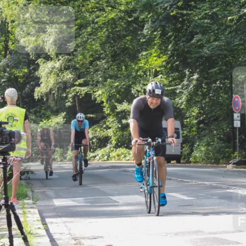 08.09.2024 - Stadtparktriathlon Zöllner http://msf.ph/oto/7013634 08.09.2024 12:12:59 Radfahren 749, 765, 775, 783, 796, 811 meine-sportfotos.de