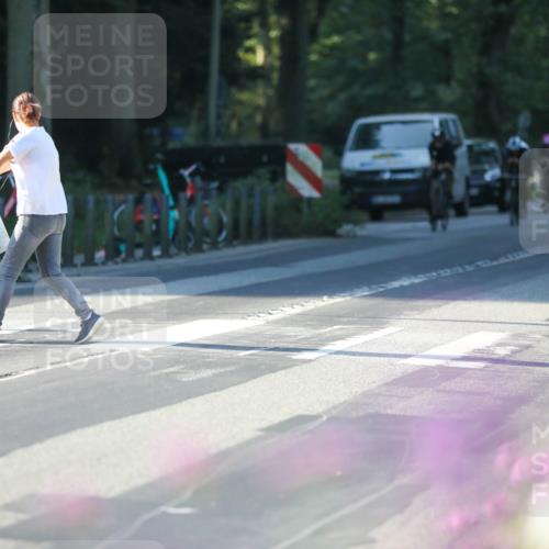 08.09.2024 - Stadtparktriathlon Zöllner http://msf.ph/oto/7013665 08.09.2024 09:15:09 Radfahren 15, 21, 35, 40, 44, 54, 63, 76, 103, 160 meine-sportfotos.de