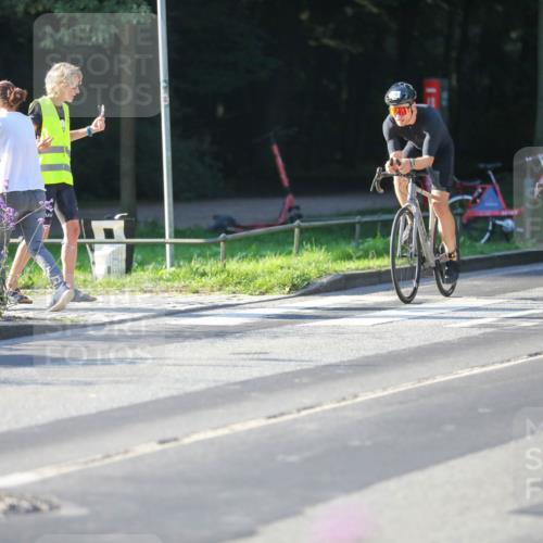 08.09.2024 - Stadtparktriathlon Zöllner http://msf.ph/oto/7013680 08.09.2024 09:15:12 Radfahren 15, 21, 35, 40, 44, 54, 63, 75, 76, 127 meine-sportfotos.de