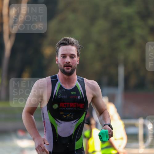 08.09.2024 - Stadtparktriathlon Michael Strokosch http://msf.ph/oto/7013708 08.09.2024 08:45:00 Schwimmen 69 meine-sportfotos.de