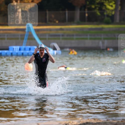 08.09.2024 - Stadtparktriathlon Michael Strokosch http://msf.ph/oto/7013740 08.09.2024 08:45:10 Schwimmen 87 meine-sportfotos.de