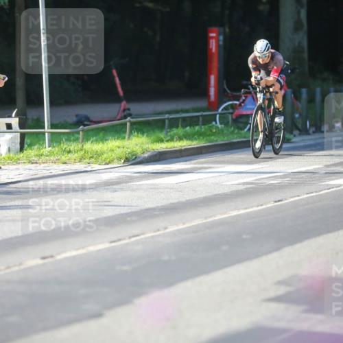 08.09.2024 - Stadtparktriathlon Zöllner http://msf.ph/oto/7013750 08.09.2024 09:15:26 Radfahren 25, 32, 72, 99, 127, 179 meine-sportfotos.de