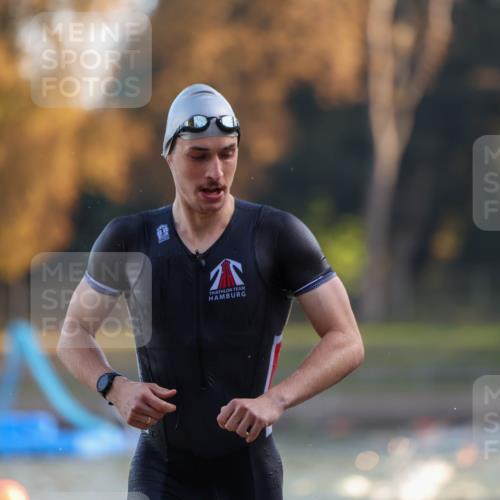 08.09.2024 - Stadtparktriathlon Michael Strokosch http://msf.ph/oto/7013816 08.09.2024 08:45:15 Schwimmen 53, 87 meine-sportfotos.de