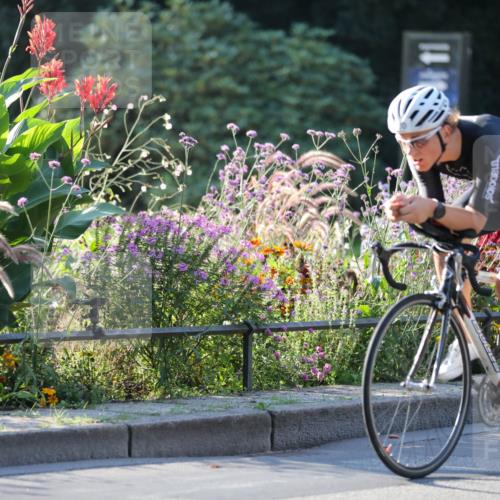 08.09.2024 - Stadtparktriathlon Zöllner http://msf.ph/oto/7013857 08.09.2024 09:15:58 Radfahren 56, 80, 123 meine-sportfotos.de